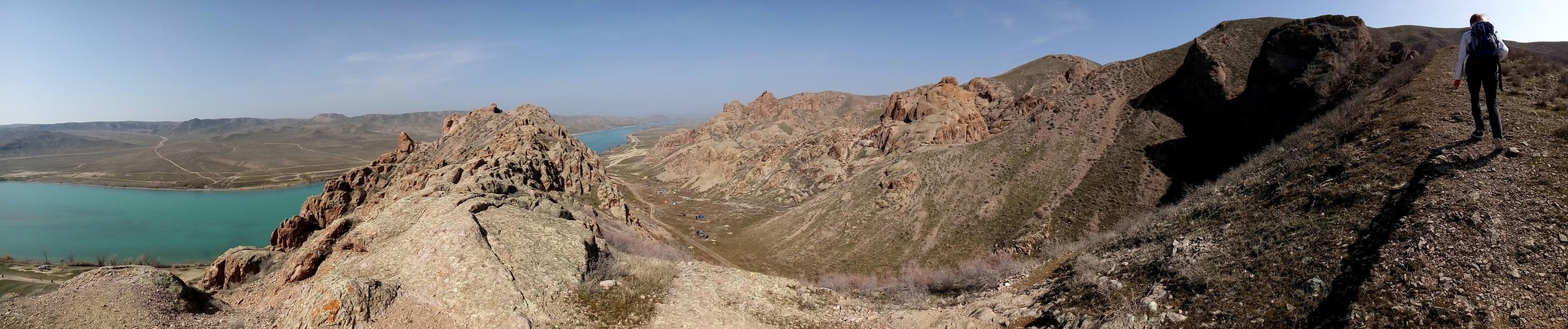 Панорама Тамгалы Тас