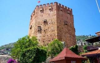 Красная башня, Алания