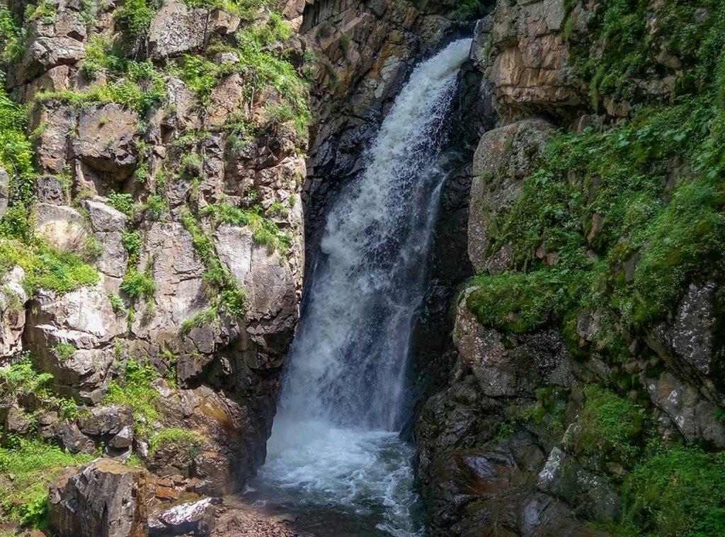 Водопад в Фабричном